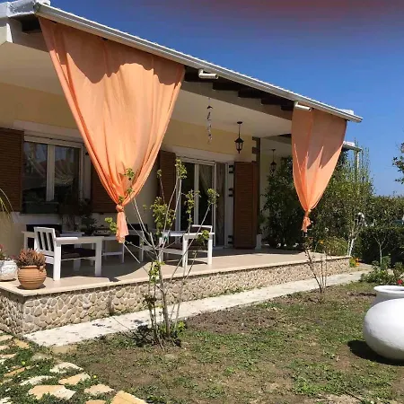 Georgia House Casa de Férias *